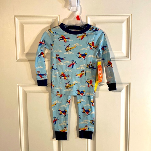 Wonder Nation airplane pajama set - Picture 1 of 8